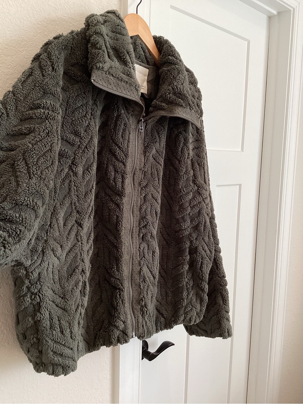 Anthropologie Textured Fuzzy Jacket Pilcro Faux Fur New XL Olive Grey - Picture 7 of 15